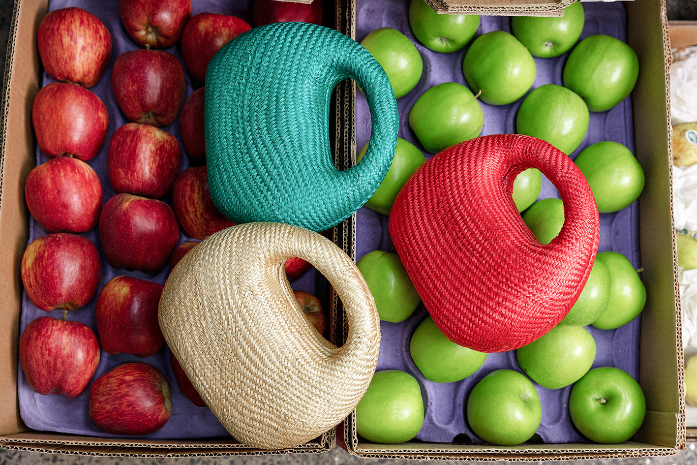 BAG IN STRAW