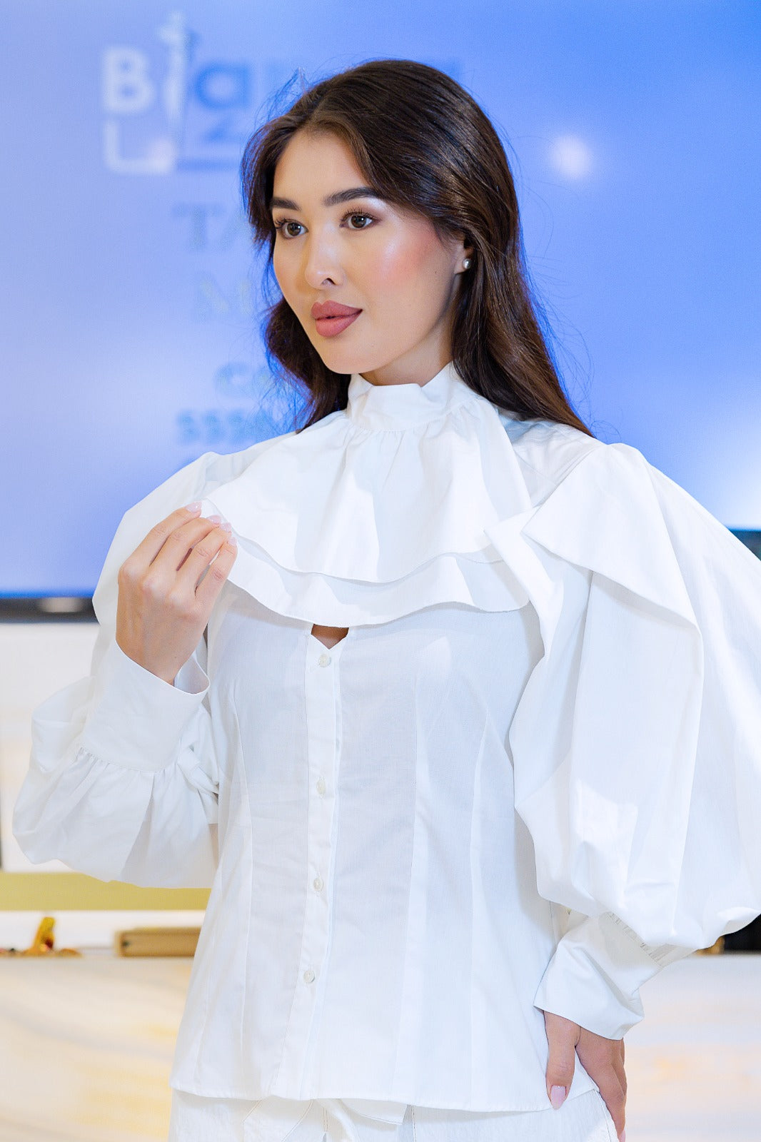 826-WHITE